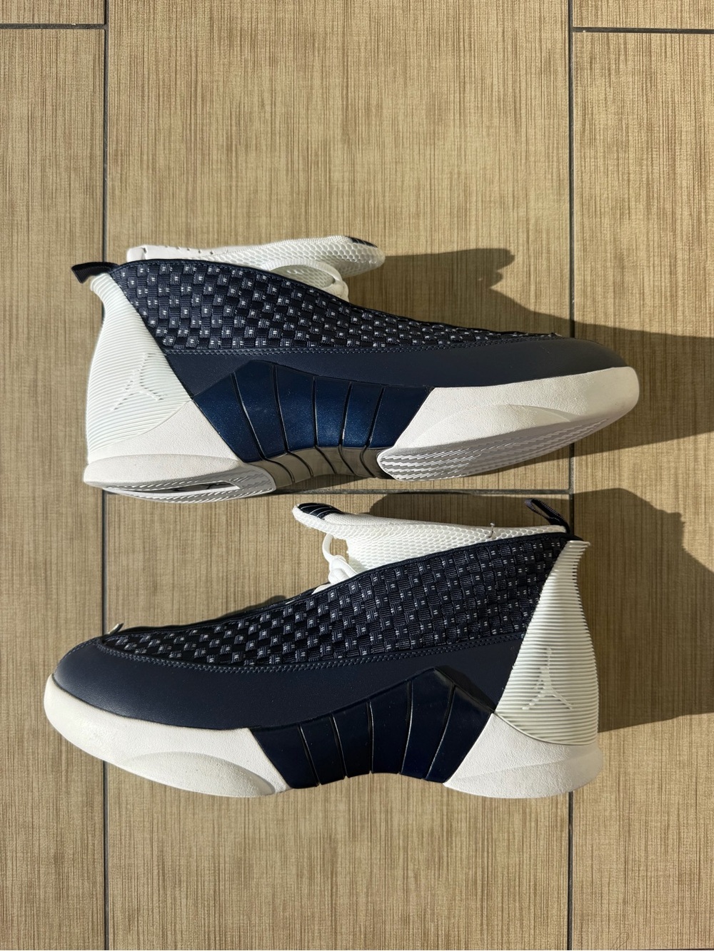 Air Jordan 15 Retro Obsidian